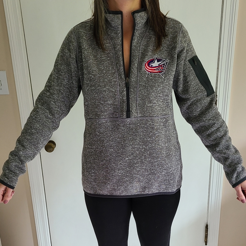 Columbus Blue Jackets 1/4 zip pull over